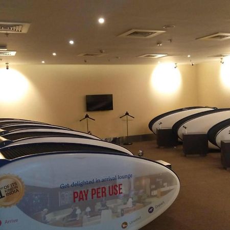 Aviserv Lounge Hotel Mumbai Exterior photo