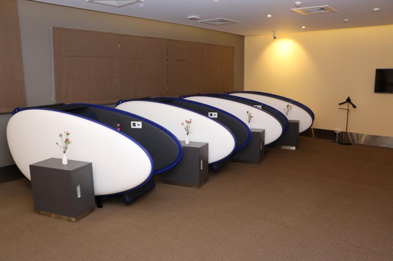 Aviserv Lounge Hotel Mumbai Exterior photo