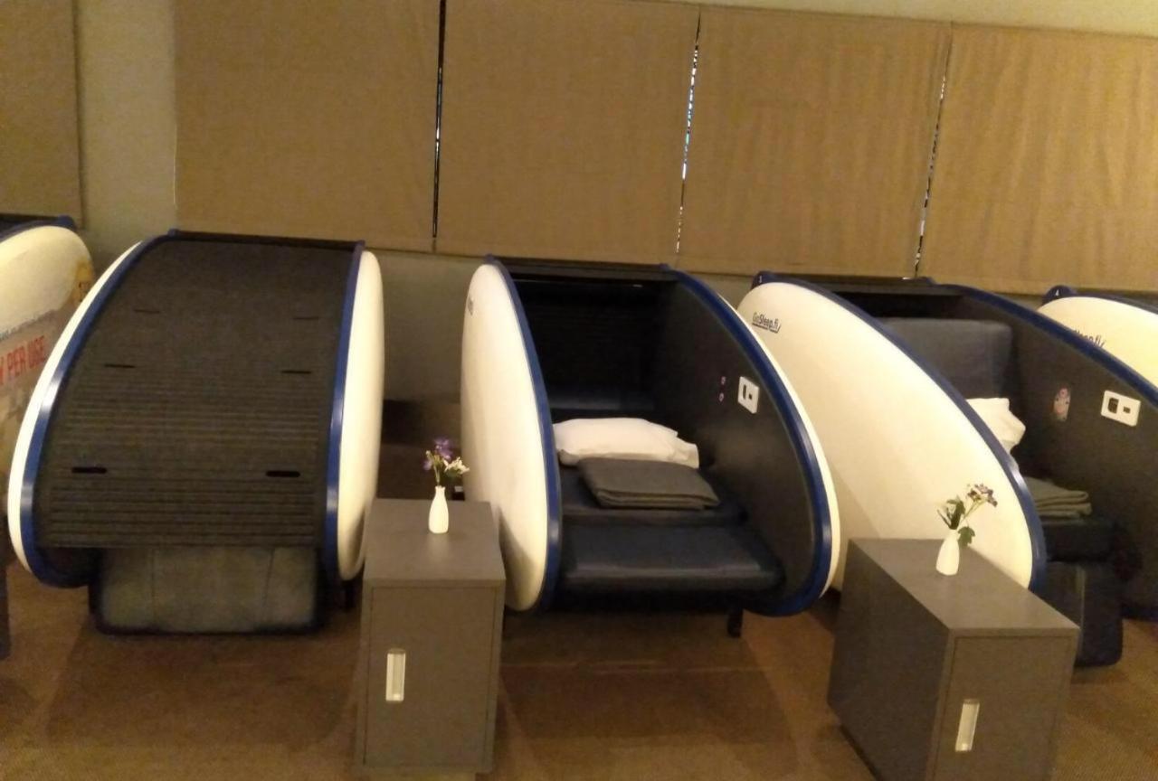 Aviserv Lounge Hotel Mumbai Exterior photo