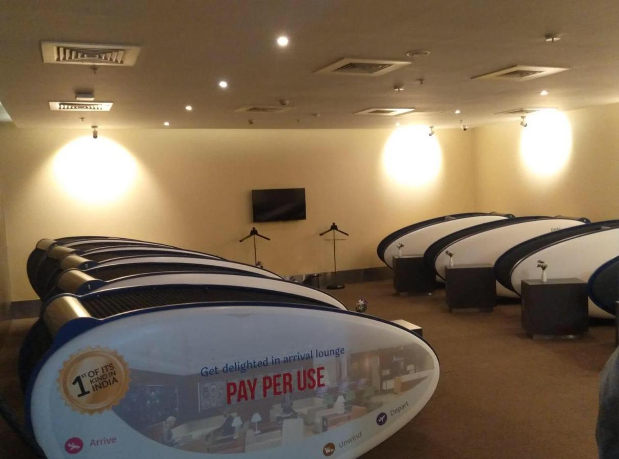 Aviserv Lounge Hotel Mumbai Exterior photo